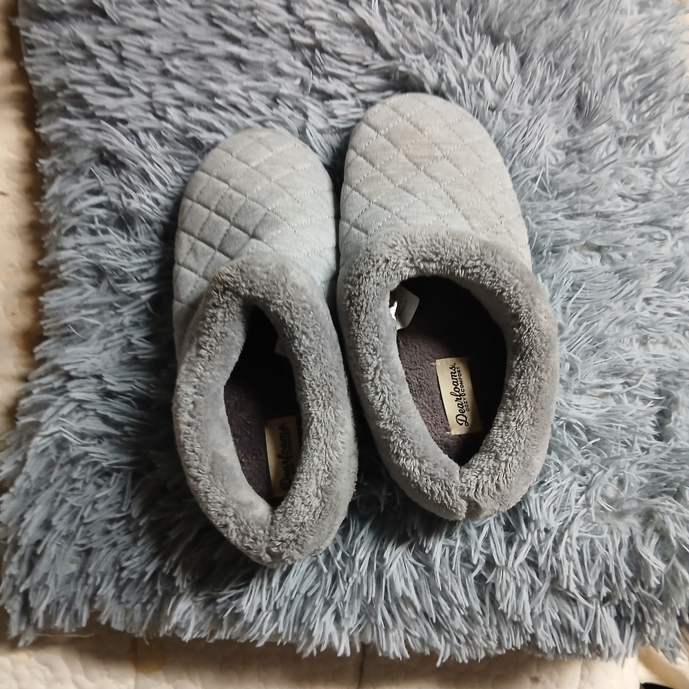 Dearfoams Light Gray Quilted Slippers